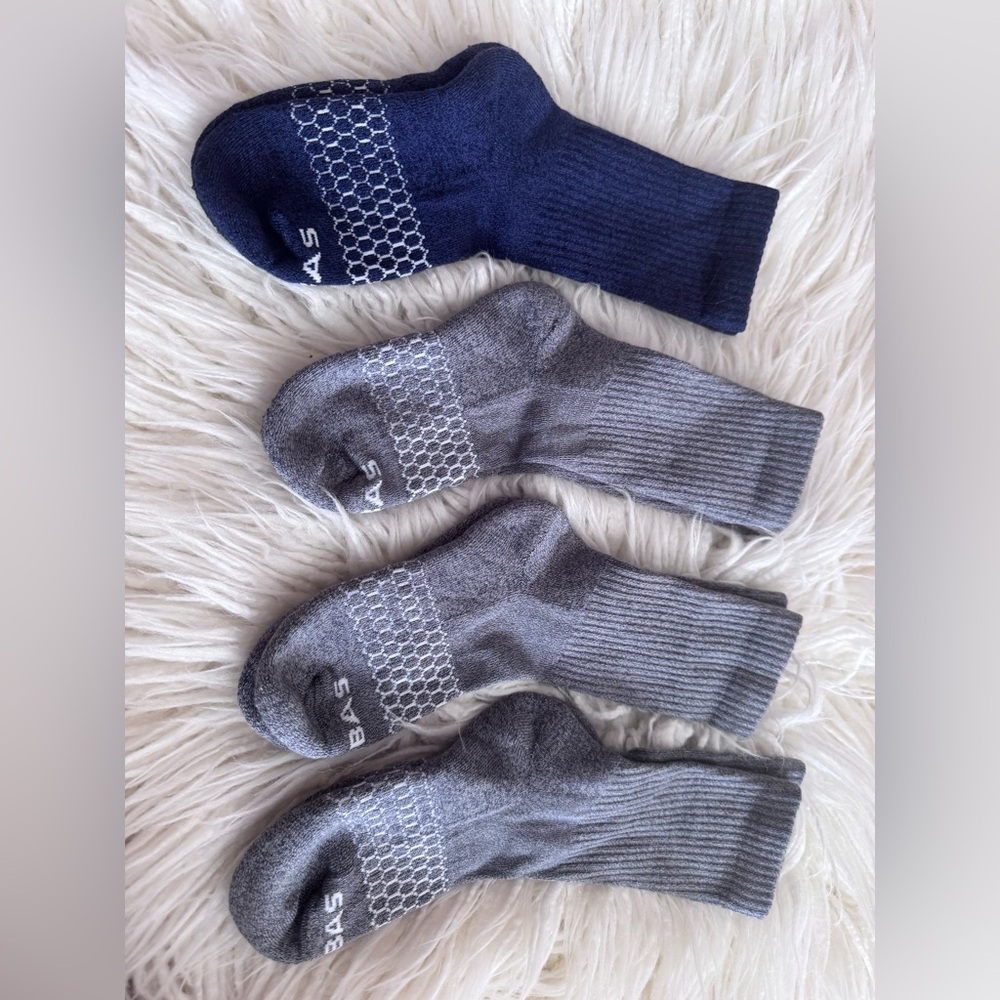 Women 4pk Bombas Sm Solids Gray/Navy Half-Calf Cushioned Sock Pack (Size 4-7.5) - Picture 2 of 9